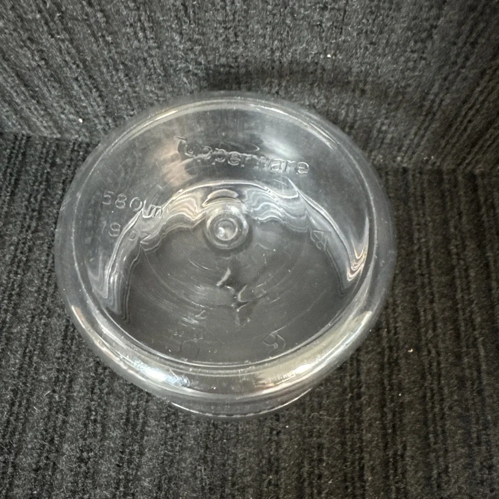 Tupperware Clear Canister 19oz 9206A-1